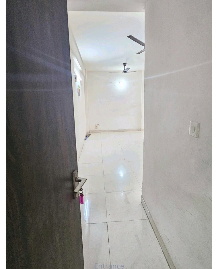 Bathroom, signature-global-andour-height 3 Bedroom 645 Sq.Ft. Apartment In Sector 71 Gurgaon 9405833