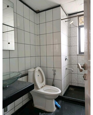 Bathroom in 3 BHK Apartment at Unitech Uniworld Gardens, Sector 47 – for Sale
