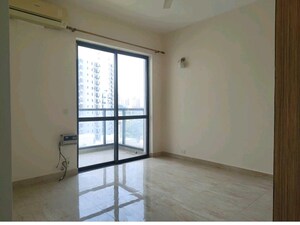 Room in 3 BHK Apartment at Unitech Uniworld Gardens, Sector 47 – for Sale