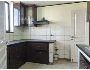 Kitchen in 4 BHK Apartment at Unitech Uniworld Gardens, Sector 47 – for Sale