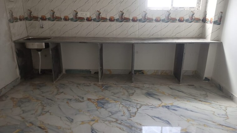  Parking, natural-awas 2 Bedroom 960 Sq.Ft. Apartment In Chinar Park Kolkata 9405867