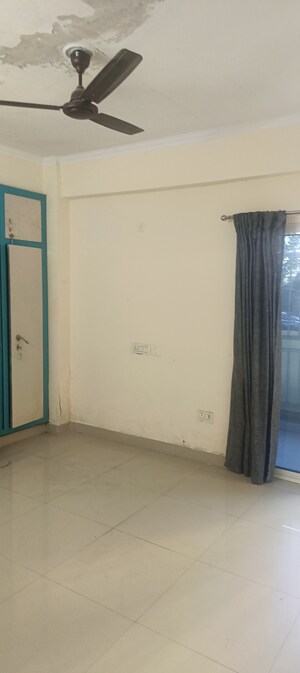 Room in 3 BHK Apartment at Gardenia Gateway, Sector 75 – for Sale