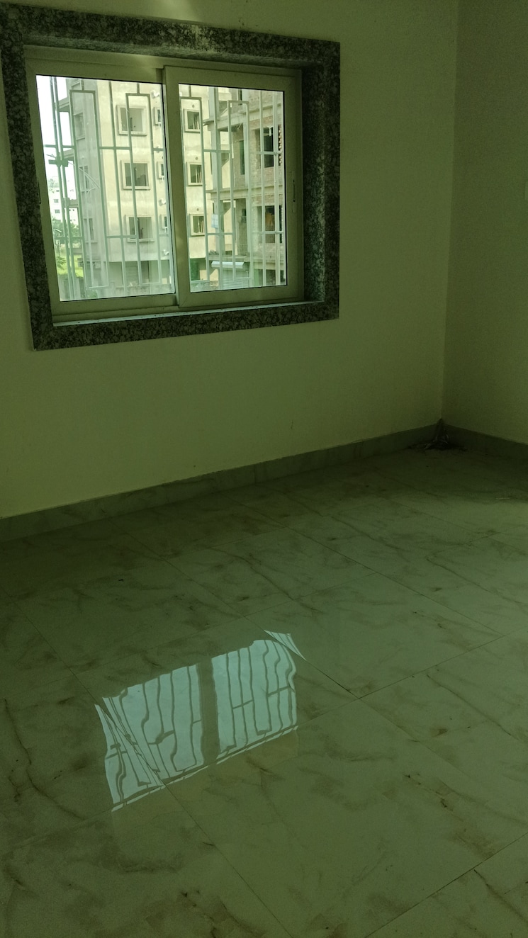 Room, natural-awas 3 Bedroom 1320 Sq.Ft. Apartment In Chinar Park Kolkata 9405883