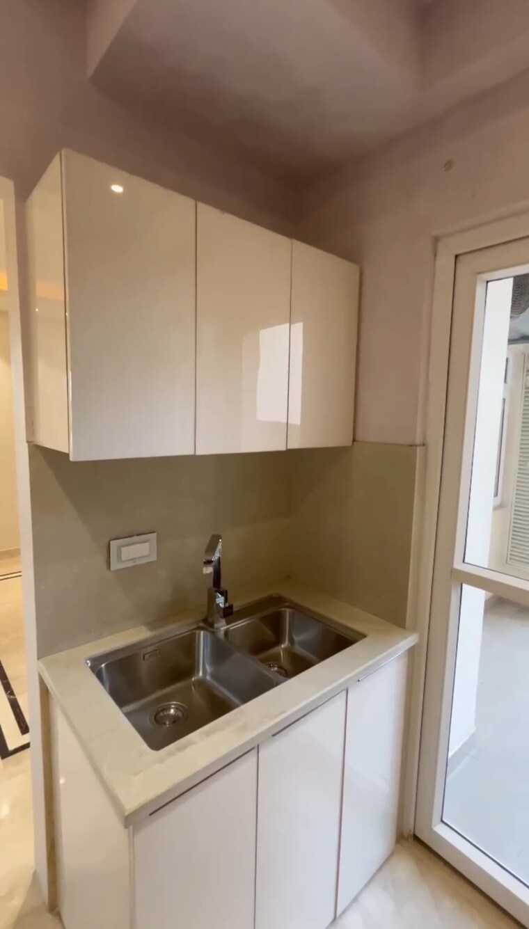 Bathroom, skyline-speedway-avenue 3 Bedroom 1560 Sq.Ft. Apartment In Sector 25 Yamuna Expressway Greater Noida 9405886