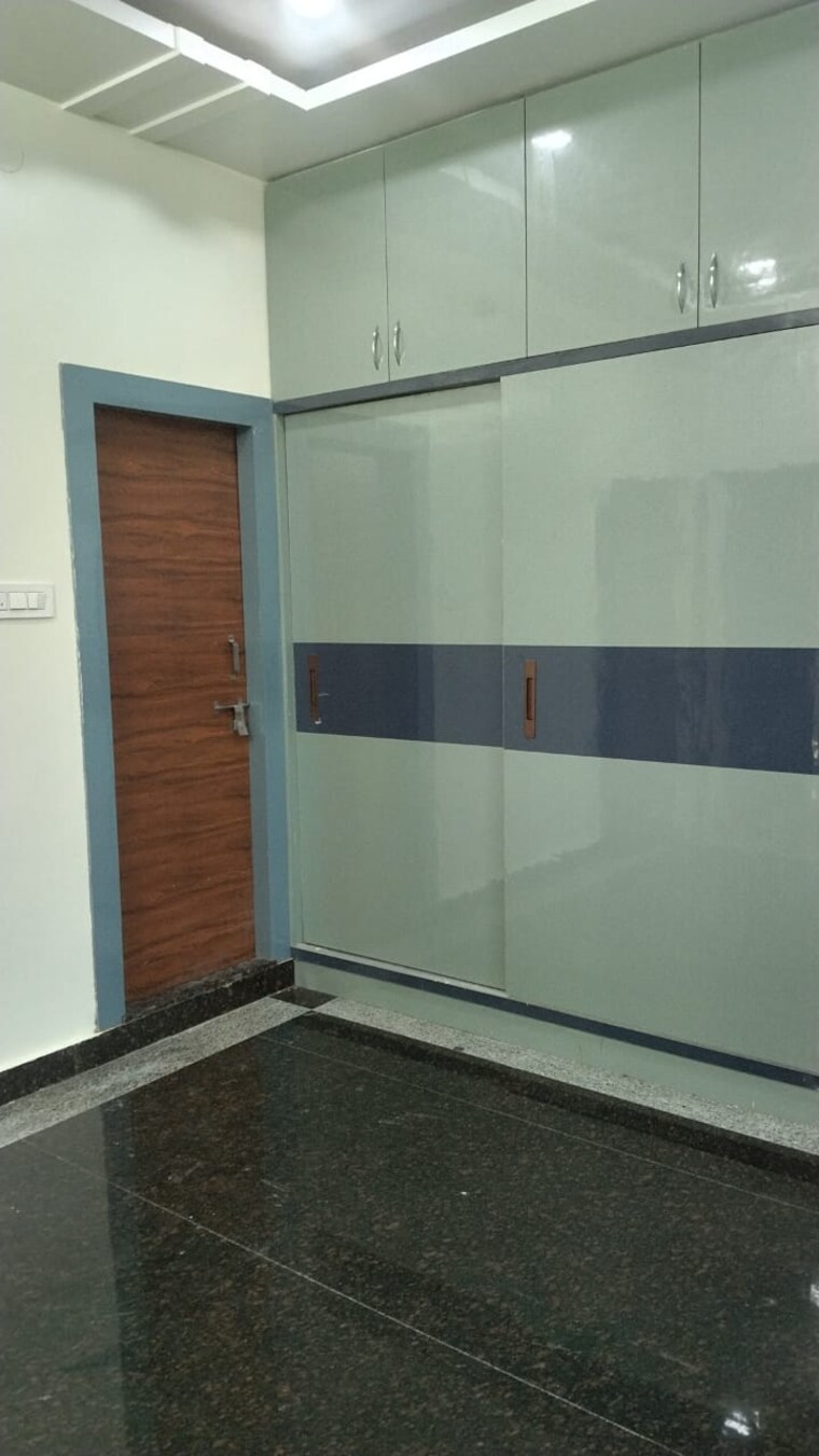 Room, bolarum 4 Bedroom 1800 Sq.Ft. Independent House In Bolarum Hyderabad 9405904