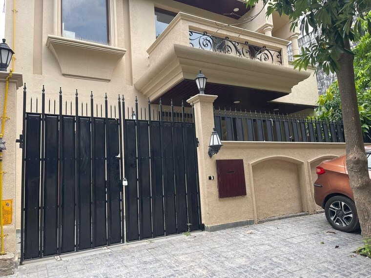 Exterior View, rwa-apartments-sector-50 2.5 Bedroom 13000 Sq.Ft. Villa In Sector 50 Noida 9405917