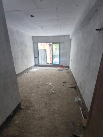 Room in 2 BHK Apartment at Essgee Yash Heights, Mazgaon – for Sale