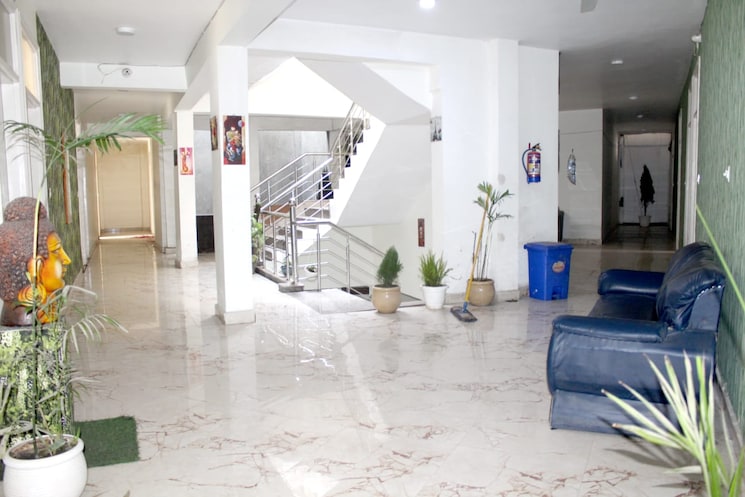  Parking, radhey-krishna-orchid Studio 550 Sq.Ft. Apartment In Sector 101 Noida 9405927
