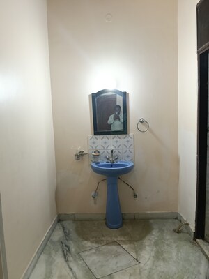 Bathroom in 2 BHK Independent House at Gomti Nagar – for Rent