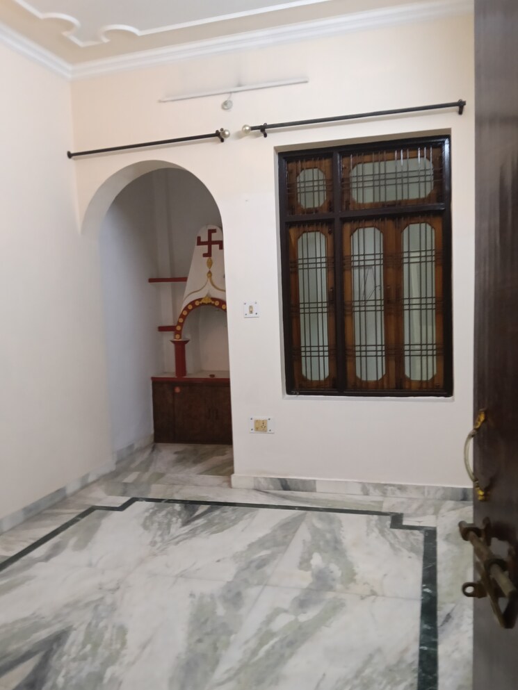Room, gomti nagar 2 Bedroom 1250 Sq.Ft. Independent House In Gomti Nagar Lucknow 9405930