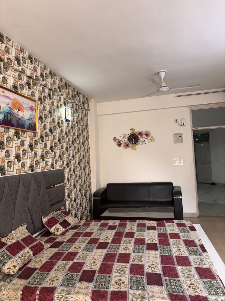 Bedroom, radhey-krishna-orchid Studio 500 Sq.Ft. Apartment In Sector 101 Noida 9405934
