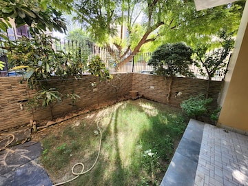 3 BHK Builder Floor – Garden View at Sector 47 - for Rent