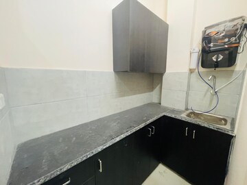Kitchen in 1 BHK Builder Floor at Sector 40 – for Rent