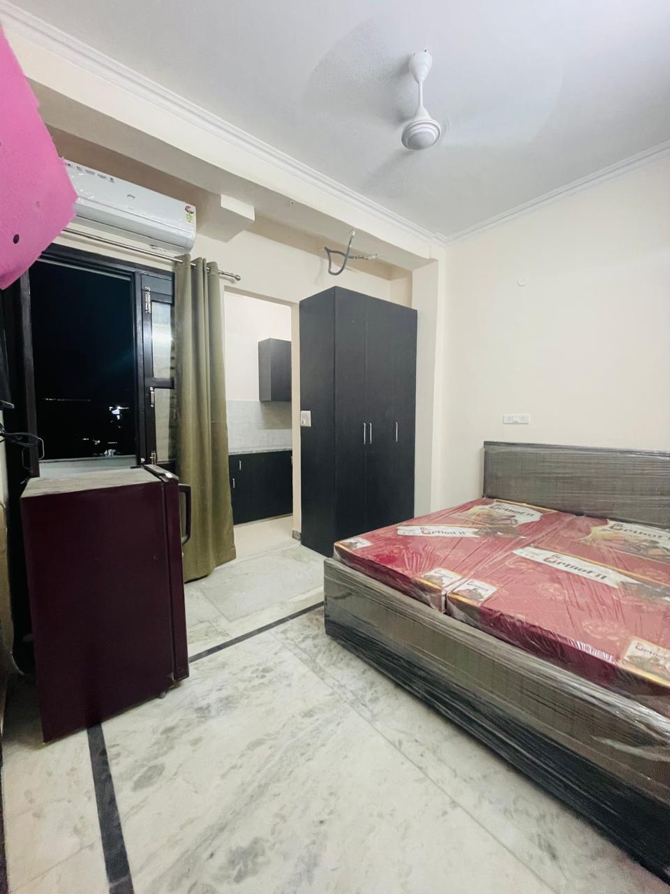 1 BHK Builder Floor For Rent in K Block 