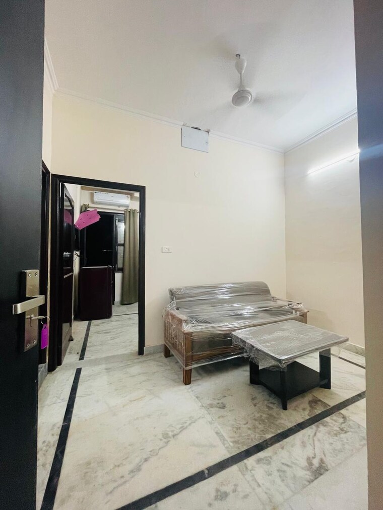 Bedroom, sector 40 1 Bedroom 699 Sq.Ft. Builder Floor In Sector 40 Gurgaon 9405972