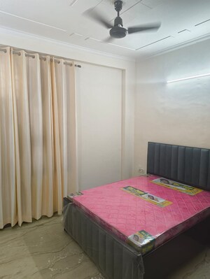 Bedroom in 2 BHK Builder Floor at Sector 45 – for Rent