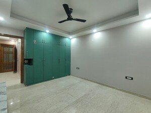 Room in 2 BHK Builder Floor at Sector 45 – for Rent