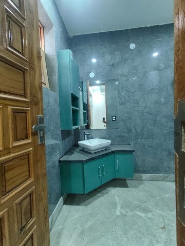 Kitchen in 2 BHK Builder Floor at Sector 45 – for Rent