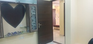 Room in 3 BHK Builder Floor at Sector 38 – for Rent