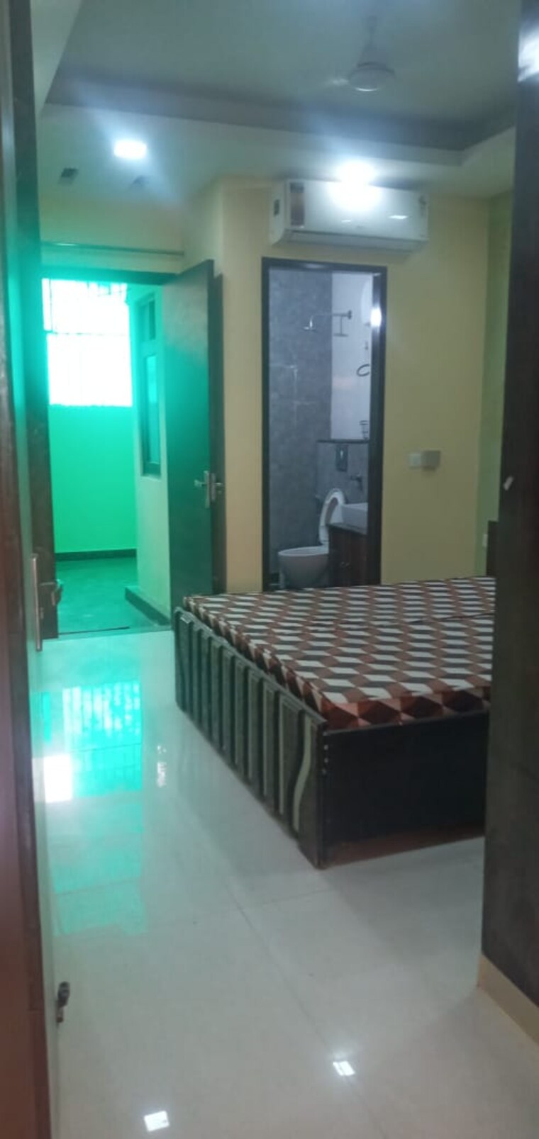 Bathroom, sector 38 3 Bedroom 2186 Sq.Ft. Builder Floor In Sector 38 Gurgaon 9406039