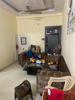 Master Bedroom in 3 BHK Builder Floor at Sector 38 – for Rent