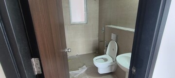 Bathroom in 2 BHK Apartment at Nahar Amaryllis Towers and Plaza, Chandivali – for Rent