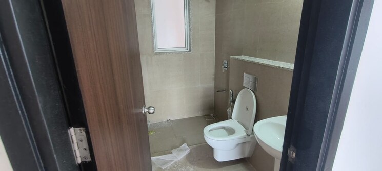 Bathroom, nahar-amaryllis-towers-and-plaza 2 Bedroom 557 Sq.Ft. Apartment In Chandivali Mumbai 9406052