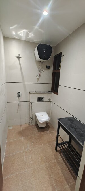 Bathroom in 1 BHK Builder Floor at Saket – for Rent