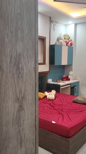 Bedroom in 3 BHK Builder Floor at Sector 2 – for Sale