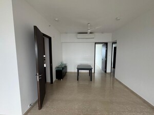 Room in 3.5 BHK Apartment at Celestia Spaces, Parel – for Rent