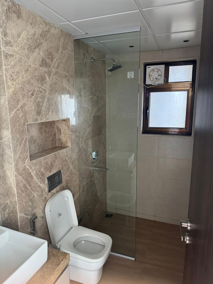 Bathroom, celestia-spaces 3.5 Bedroom 1380 Sq.Ft. Apartment In Parel Mumbai 9406139