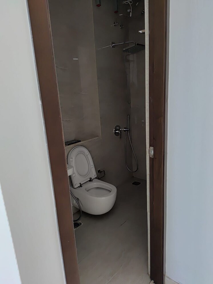 Bathroom, adani-ten-bkc 2 Bedroom 807 Sq.Ft. Apartment In Bandra East Mumbai 9406146