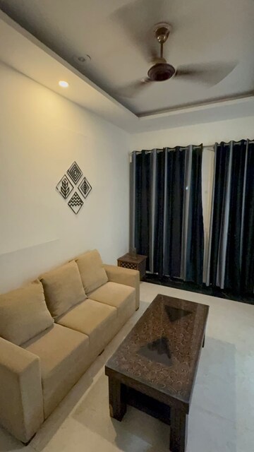 Living Room in 2 BHK Builder Floor at Gupta Awas, Sector 43 – for Rent