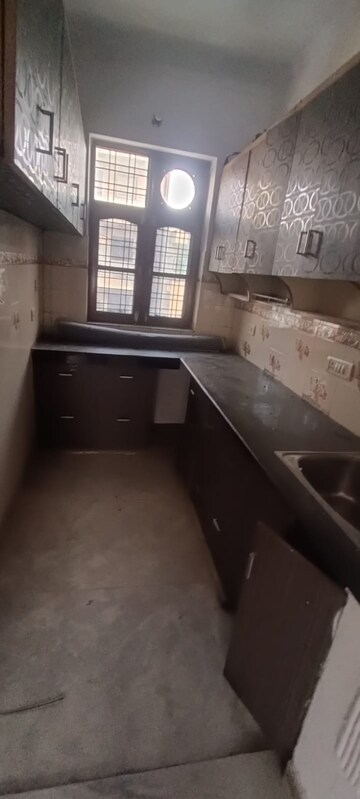 Kitchen in 1 BHK Independent House at Sector 46 – for Rent