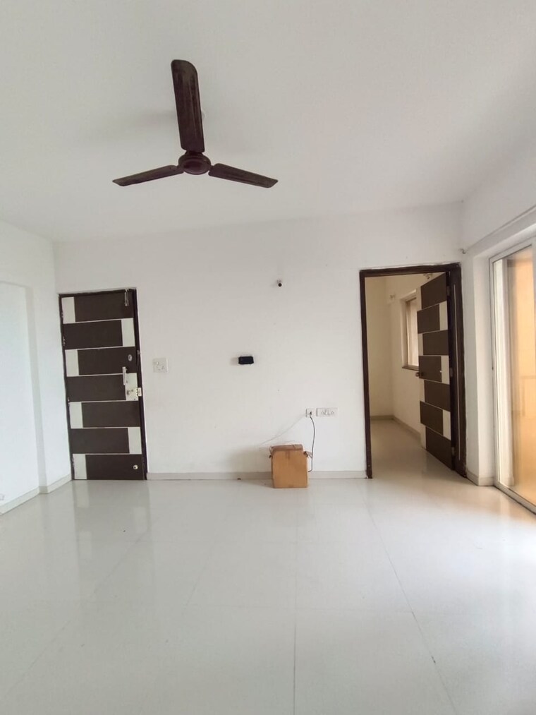 Room, essen-aishwaryam-melody 2.5 Bedroom 1050 Sq.Ft. Apartment In Pradhikaran Pune 9405919