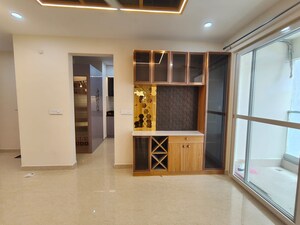 Room in 3 BHK Apartment at Aurobindo The Regent, Kondapur – for Rent