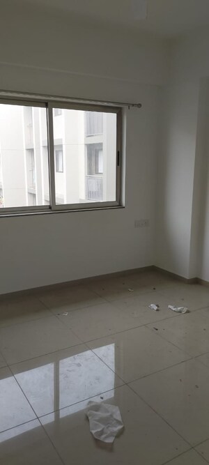 Room in 2 BHK Apartment at Shela – for Rent