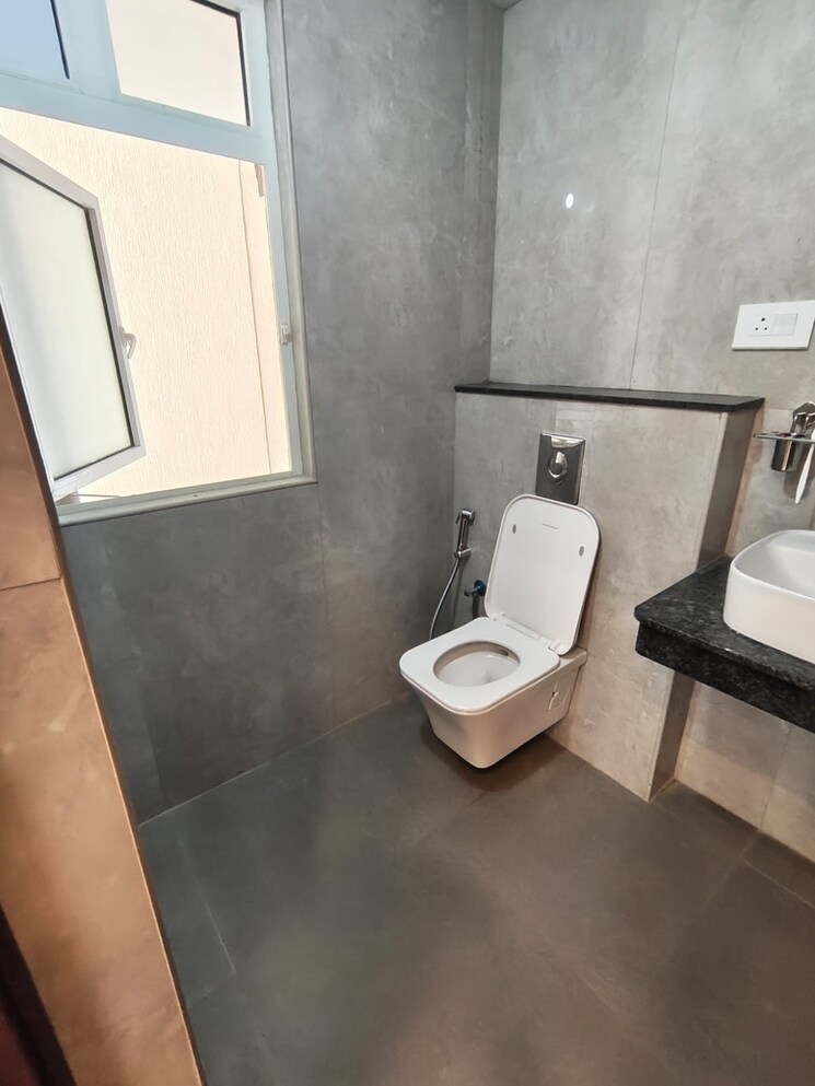Bathroom, aurobindo-the-regent 3 Bedroom 1497 Sq.Ft. Apartment In Kondapur Hyderabad 9406210