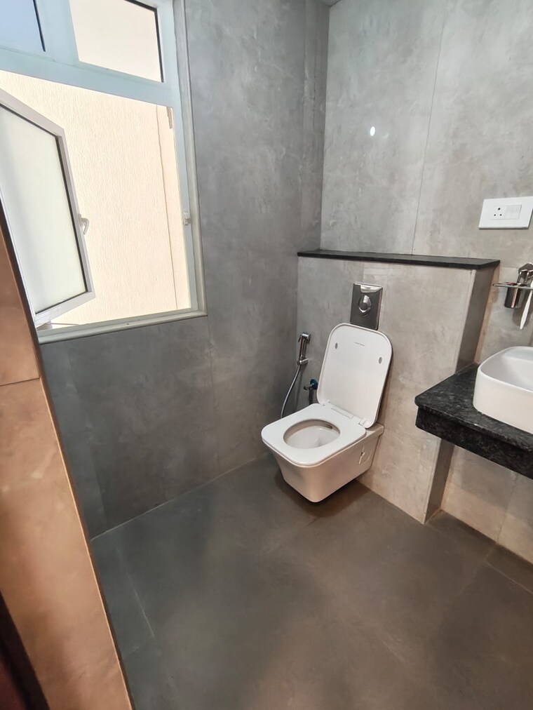 Bathroom, aurobindo-the-regent 3 Bedroom 1497 Sq.Ft. Apartment In Kondapur Hyderabad 9406210