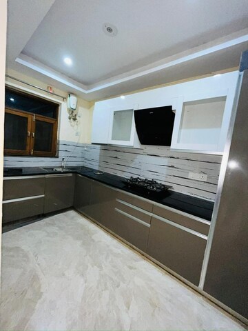 Kitchen in 3 BHK Builder Floor at Sushant Lok 3, Sector 57 – for Rent