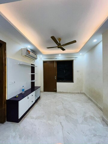 Bedroom in 3 BHK Builder Floor at Sushant Lok 3, Sector 57 – for Rent