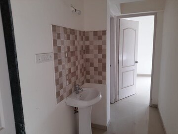 Bathroom in 3 BHK Apartment at Shivtirth Nagar – for Rent