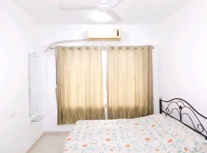 Bedroom in 3 BHK Apartment at Lake Home, Powai – for Rent