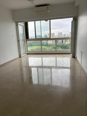 Room in 3 BHK Apartment at Godrej The Trees, Vikhroli East – for Rent