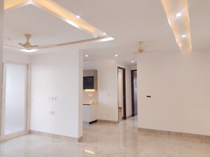 Room in 3 BHK Apartment at Trishla City, Patiala Road – for Rent