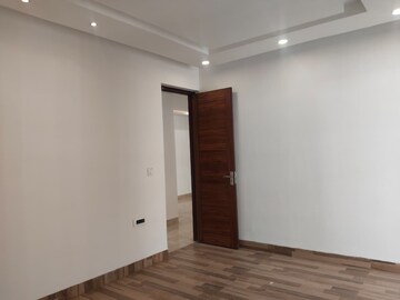 Room in 3 BHK Apartment at Trishla City, Patiala Road – for Rent