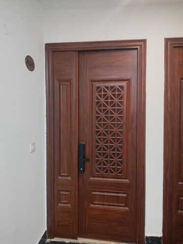 Furnished Amenities in 3 BHK Apartment at Trishla City, Patiala Road – for Rent