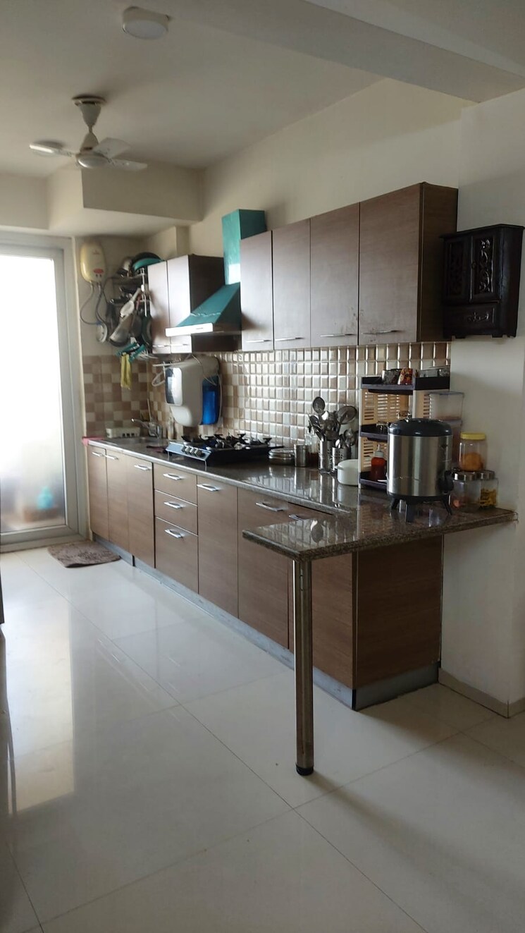 Kitchen, tulip-violet 3 Bedroom 1578 Sq.Ft. Apartment In Sector 69 Gurgaon 9406356