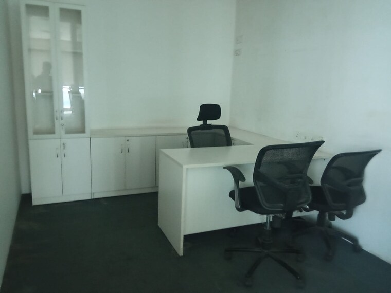 Team Area, platinum-techno-park Commercial Office Space 5530 Sq.Ft. In Vashi Sector 30 Navi Mumbai 9406385