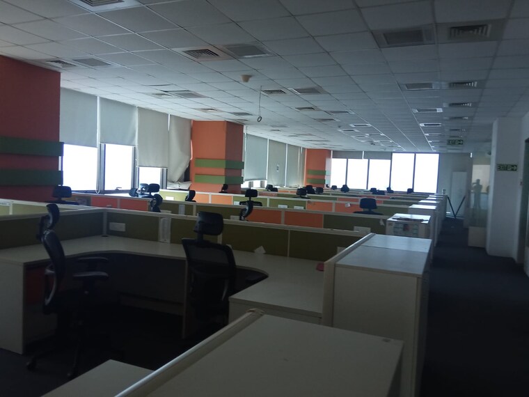 Team Area, platinum-techno-park Commercial Office Space 5530 Sq.Ft. In Vashi Sector 30 Navi Mumbai 9406385
